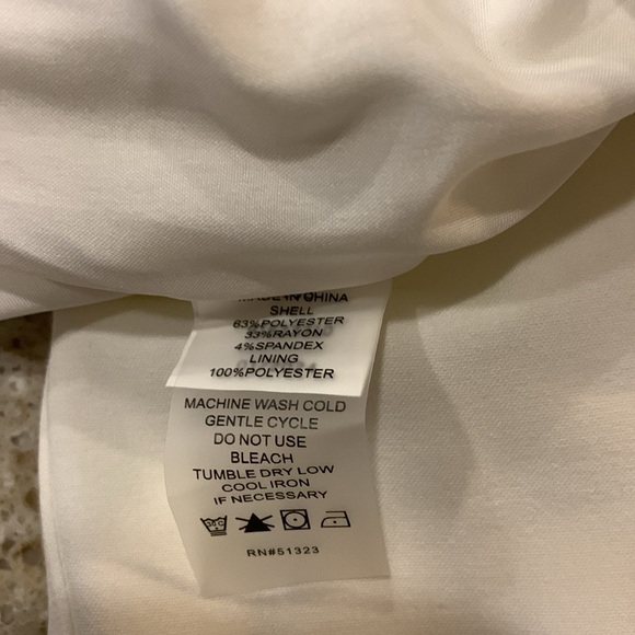 NWOT Vince Camuto White Wide Leg Pull-On Pants Size Medium - Picture 7 of 7